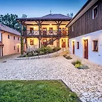 Dobra By Interhome Horní Planá